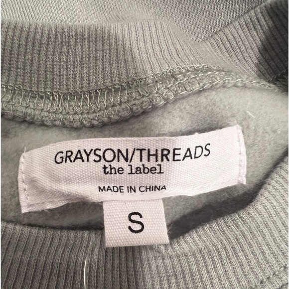 Grayson Threads, The Label Juniors' Sleepy Daisy Graphic Sweatshirt/size… - Picture 4 of 9